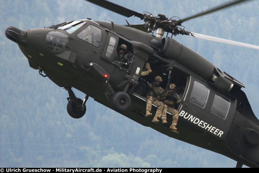 Sikorsky S-70A-42 Black Hawk